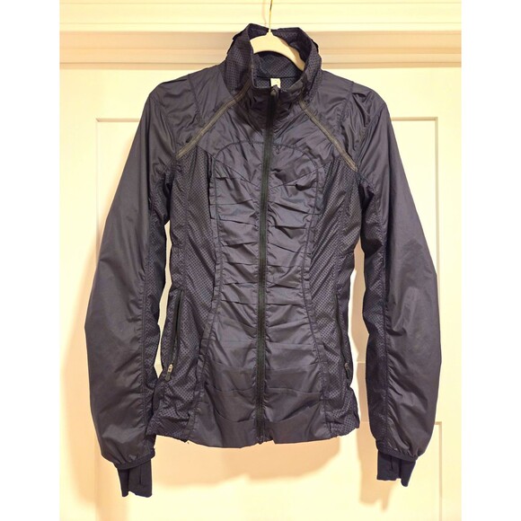 lululemon athletica Jackets & Blazers - Lululemon Run Inspire Jacket Womens 4 Black Ruched Windbreaker Hooded Running